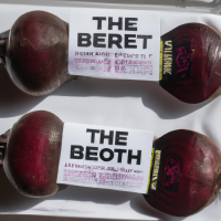 Vacuum packaging label for ready-to-eat beets. Three beets are shown with the words 